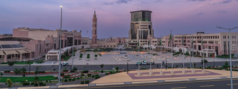 مجلس الجامعة يعقد اجتماعه الأول للعام الجامعي 1447 / 1448 ويقر دليل المنح التعليمية